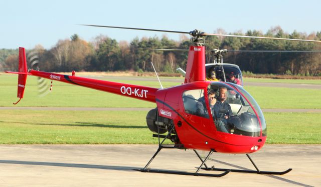 Robinson R-22 (OO-KJT)