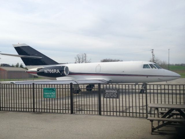 Dassault Falcon 50 (N766RA)