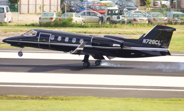 Learjet 31 (N728CL)