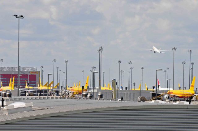 Airbus A300F4-200 (DHLFLEET)