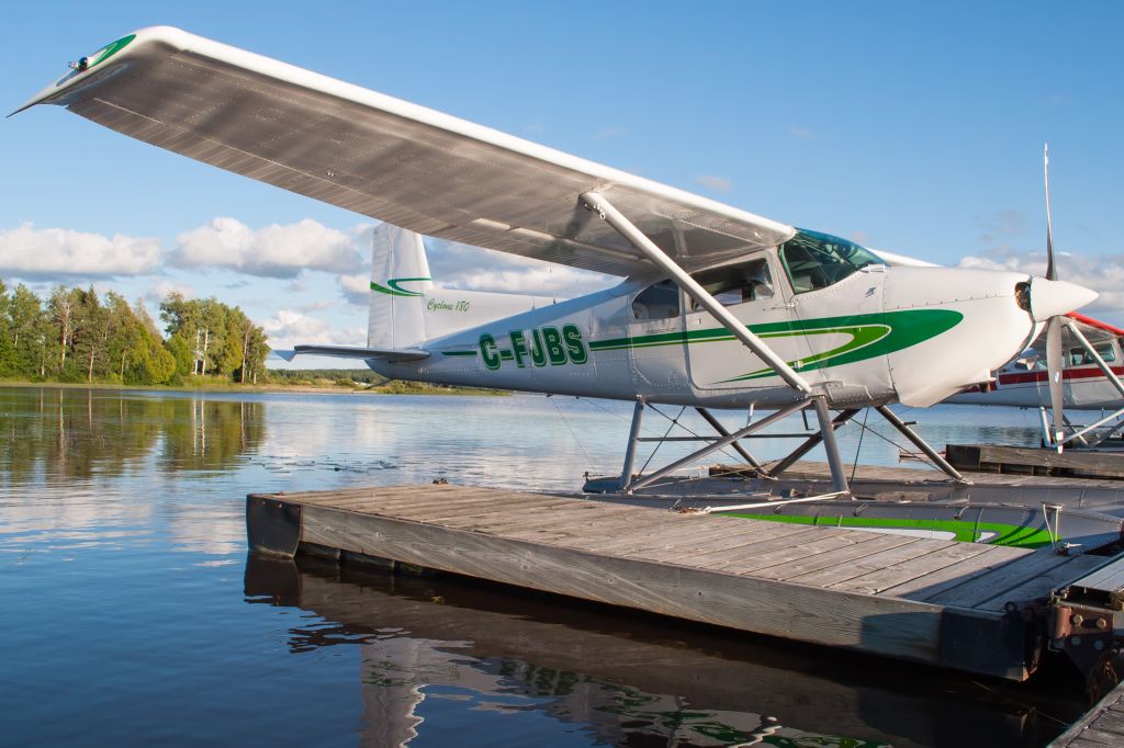 Cessna Skywagon 180 (C-FJBS)