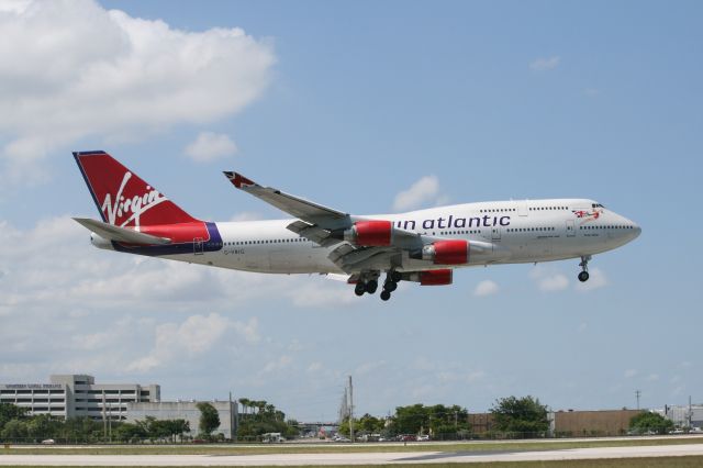 Boeing 747-400 (G-VBIG)
