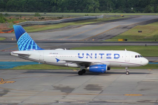 Airbus A319 (N812UA)