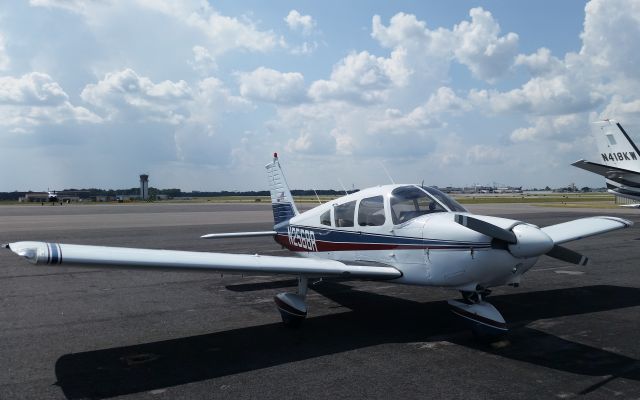 Piper Cherokee (N2568R)