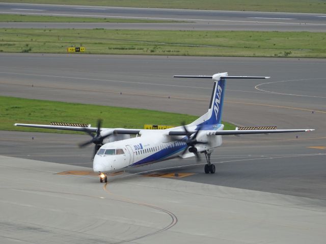 de Havilland Dash 8-200 (JA854A)