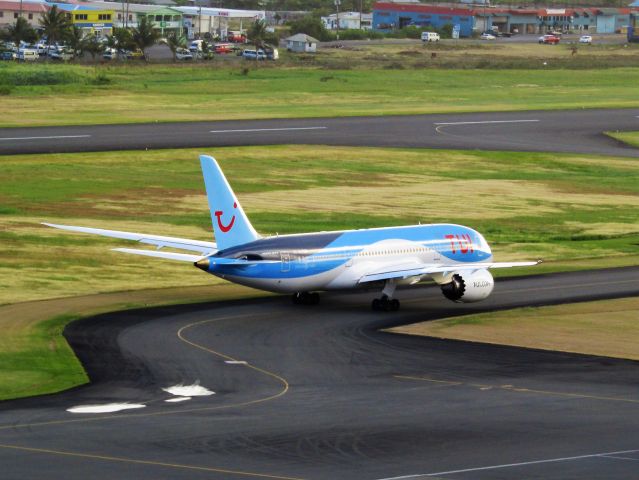 Boeing 787-8 (G-TUIH)