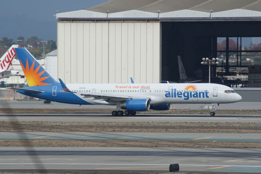 Boeing 757-200 (N901NV) - Allegiant Air B757-204 cn26963