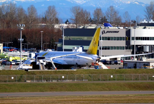 Boeing 787-8 (V8-DLC) - March 11th, 2014 - Royal Brunei 787-8 V8-DLC c/n 34789/156 at Boeing Everett.