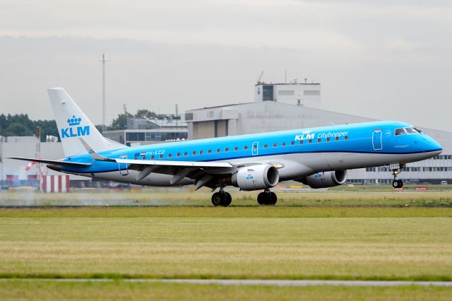 Embraer 170/175 (PH-EZD)