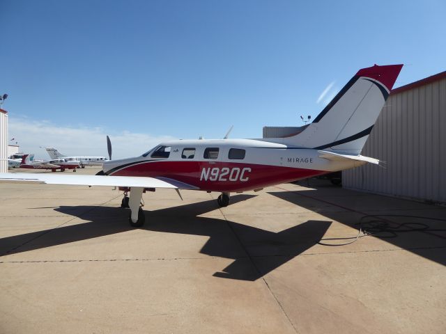 Piper Malibu Mirage (N920C)