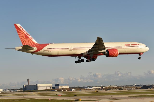 BOEING 777-300ER (VT-ALK) - 10-C 10-23-21