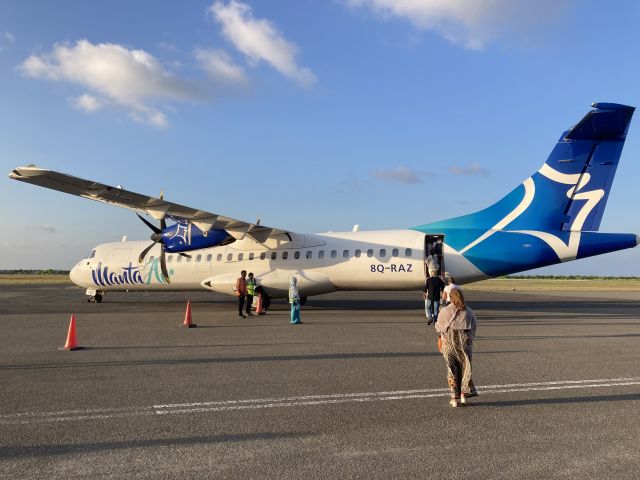 8Q-RAZ — - MAV421 VRMU-VRMM OCT 2023