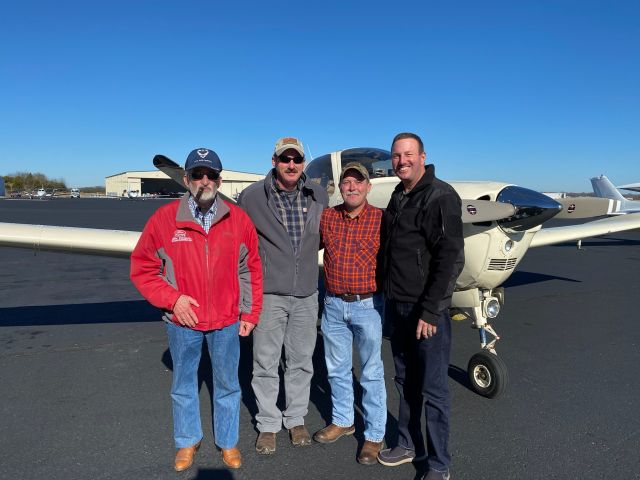 Beechcraft 35 Bonanza (N16FS)