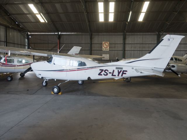 Cessna Centurion (ZS-LYF) - 1 AUG 2017