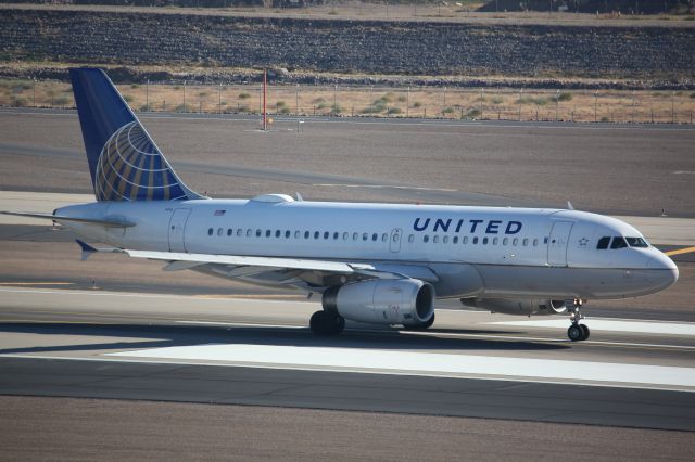 Airbus A319 (N815UA)