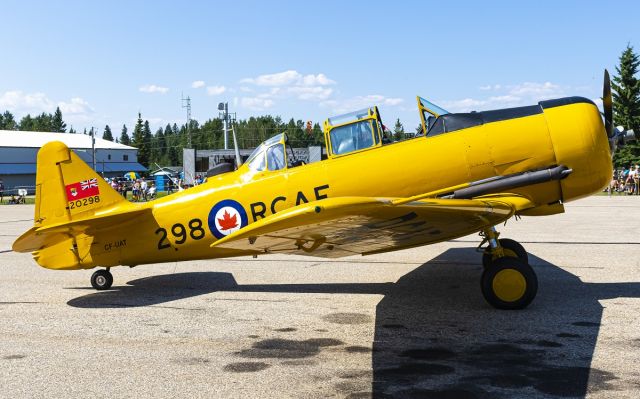 North American T-6 Texan (C-FUAT)