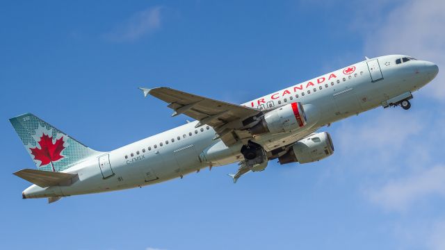 Airbus A320 (C-FMSX) - ACA614 on her way to Halifax