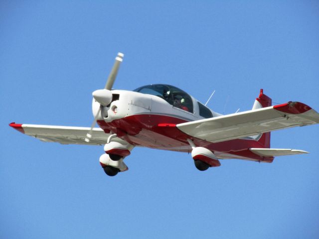 Grumman Tr2 (N5705L) - Landing RWY 24