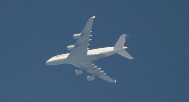 Airbus A380-800 —