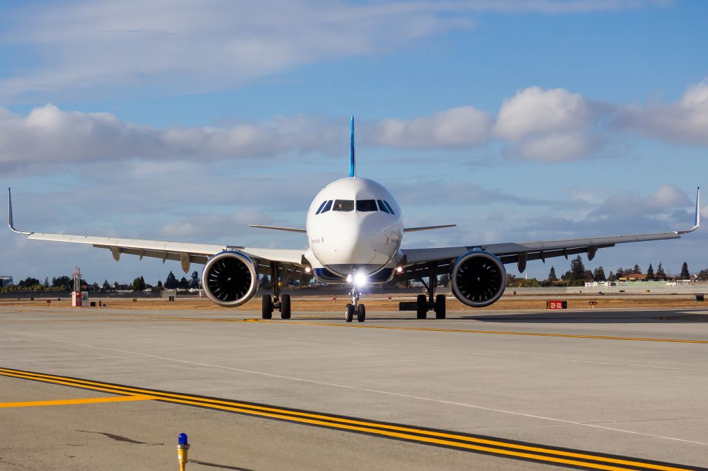 Airbus A321neo (N2017J)