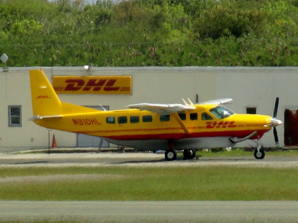 Cessna Caravan (N910HL)