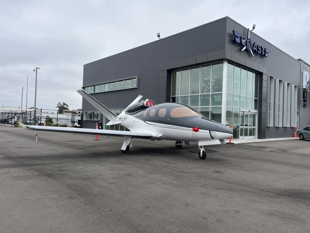 Cirrus Vision SF50 (N82WF)