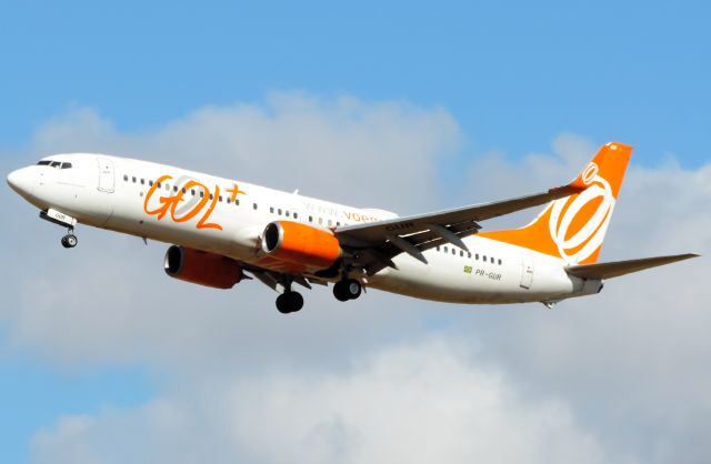 Boeing 737-800 (PR-GUR)