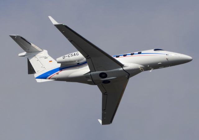 Embraer Phenom 300 (D-CSAG) - 20/02/2013