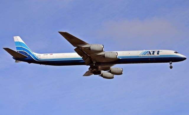 McDonnell Douglas DC-8-70 (N820BX) - Landing KBOI after diversion operating MSP-BFI