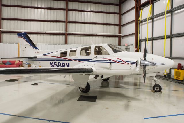 Beechcraft Baron (58) (N58PV)