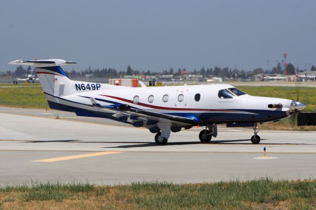 Pilatus PC-12 (N649P)