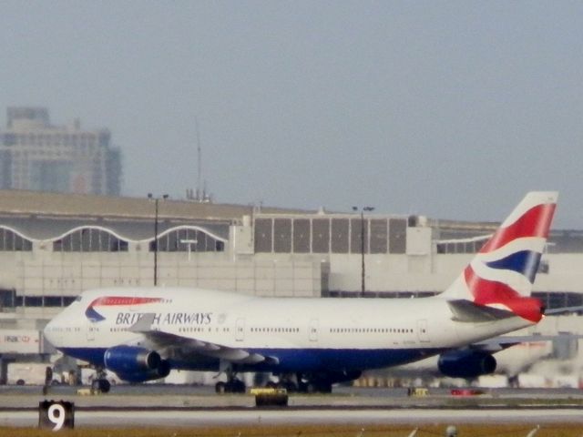 Boeing 747-400 (G-CIVU)