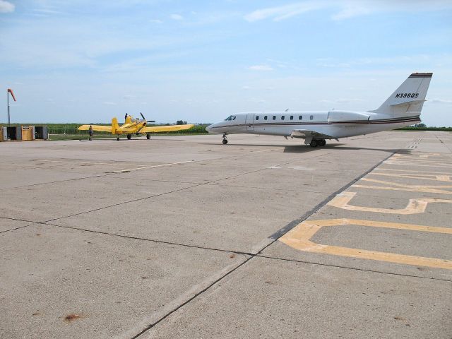 Cessna Citation Sovereign (N396QS) - NetJets at Oskaloosa Municipal Airport