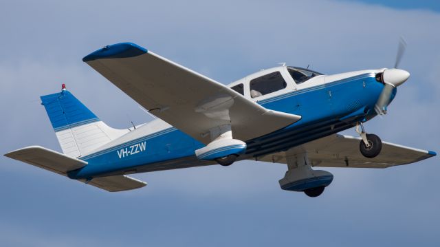 Piper Cherokee (VH-ZZW)