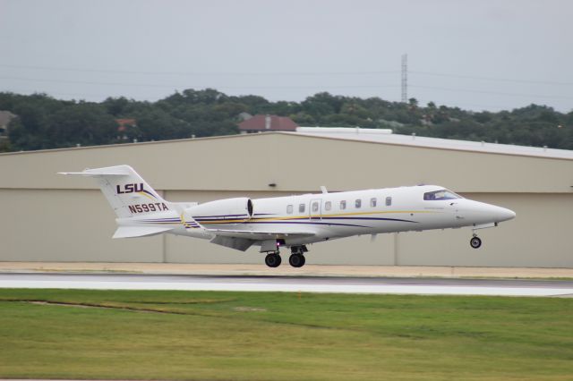 Learjet 45 (N599TA)