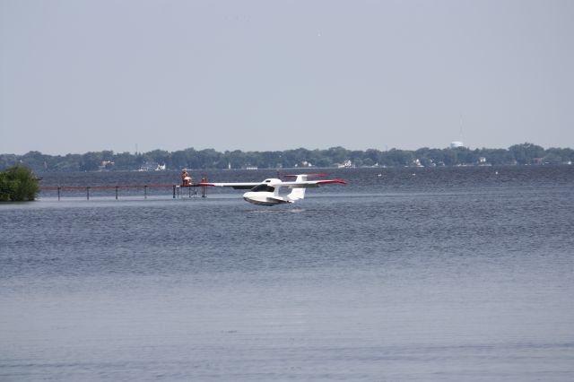 ICON A5 — - ICON performing an approach to land at the Oshkosh Amphibian display.