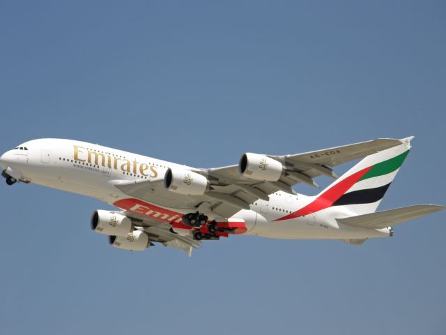 Airbus A380-800 (A6-EDA)