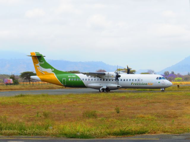 ATR ATR-72 (5H-PWC)