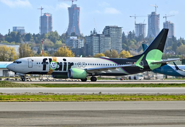 Boeing 737 MAX 8 (C-FLUJ)