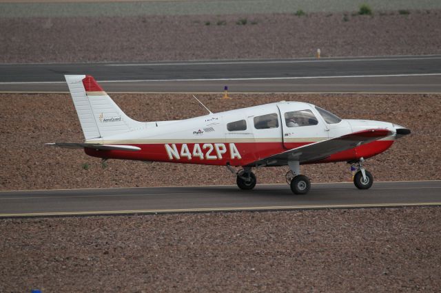 Piper Cherokee (N442PA)