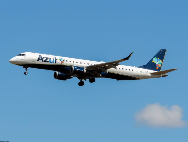 EMBRAER 195 (PR-AXY)