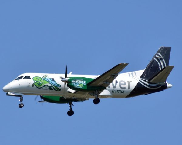 Saab 340 (N417XJ) - Sliver wings 147 from Bar Harbor Maine 