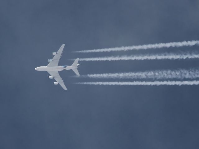 Airbus A380-800 (9M-MNB)