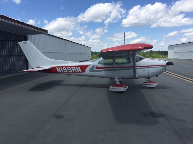 Cessna Skylane (N199RN)