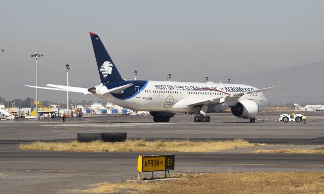 N742AM — - "MOST ON-TIME GLOBAL AIRLINE"
