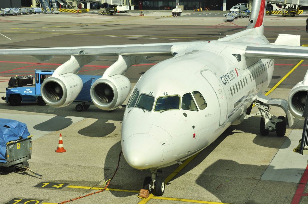 Avro Avroliner (RJ-85) (EI-WXA) - Cityjet British Aerospace Avro RJ85 EI-WXA in Amsterdam 