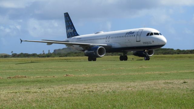 Airbus A320 (N712JB)