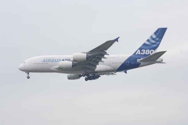 Airbus A380-800 (F-WXXL) - Final Approach to Narita Intl Airport R/W34L on 2006/11/19 Test Flt