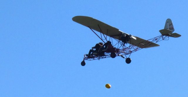 RLU RLU-1 Breezy (N2766) - "Pumpkin's away" from a 1970 Rudolff RLV-1 "Breezy" at the Great Pumpkin Fly-In weekend in the Autumn of 2022.