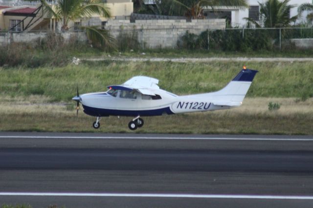 Cessna Centurion (N1122U)